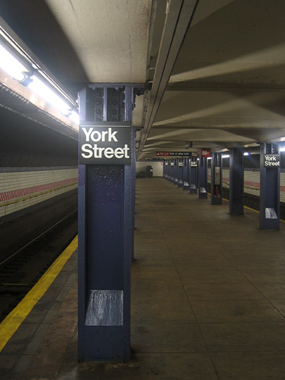 York Street subway station